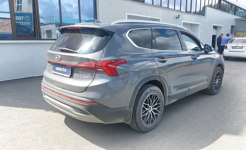 Hyundai Santa Fe 2021 года за 15 000 000 тг. в Актобе фото 3