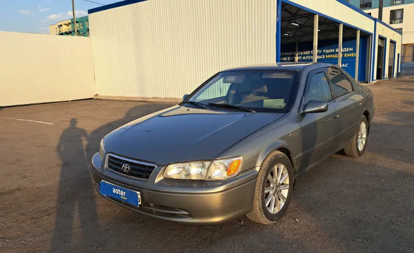 Toyota Camry 2000 года за 3 800 000 тг. в Алматы