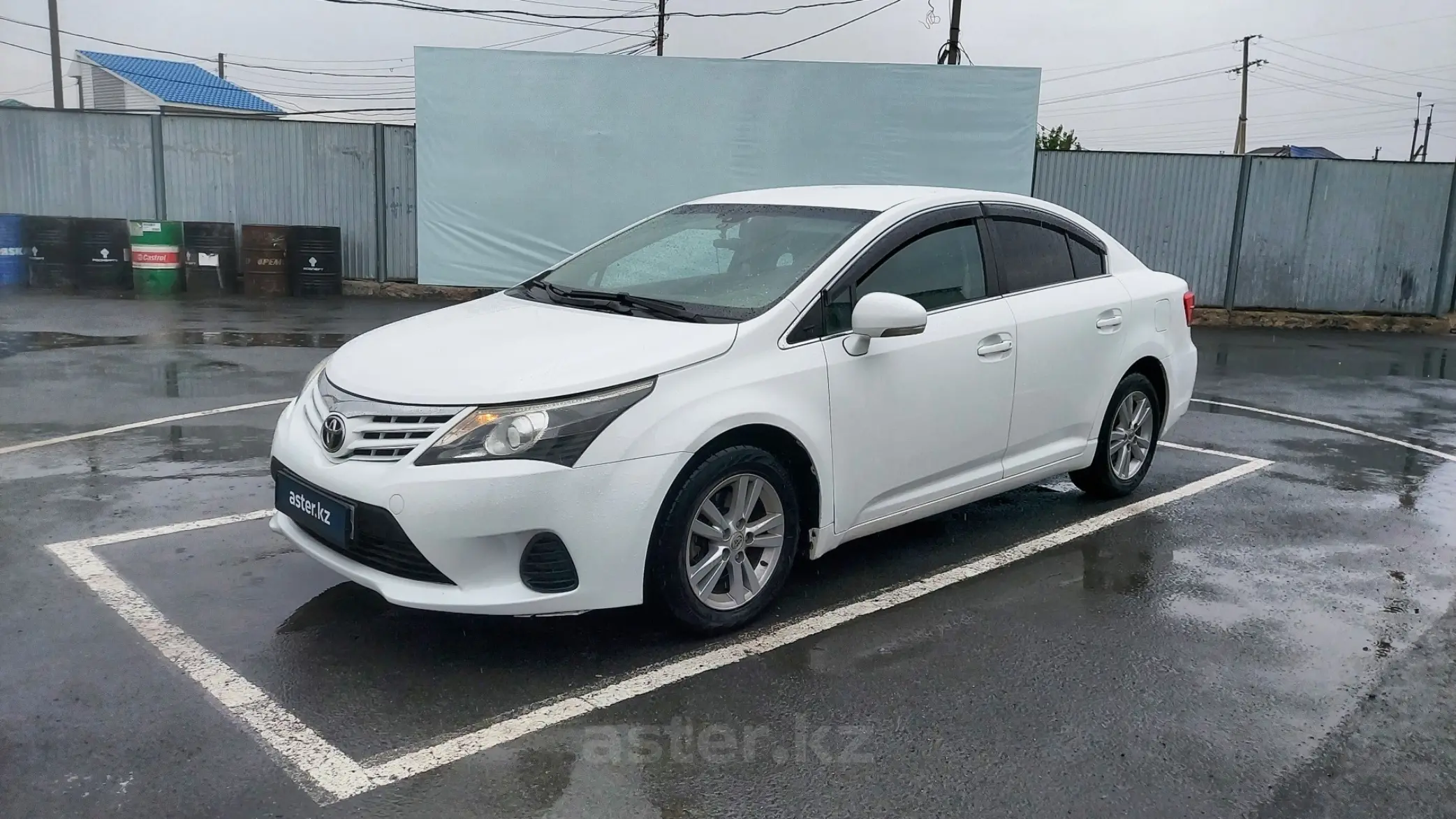 Toyota Avensis 2012