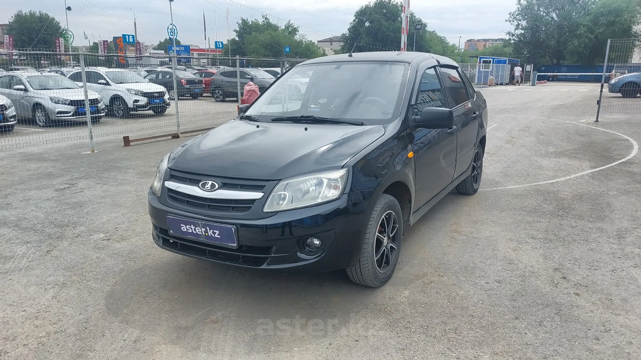 LADA (ВАЗ) Granta 2013