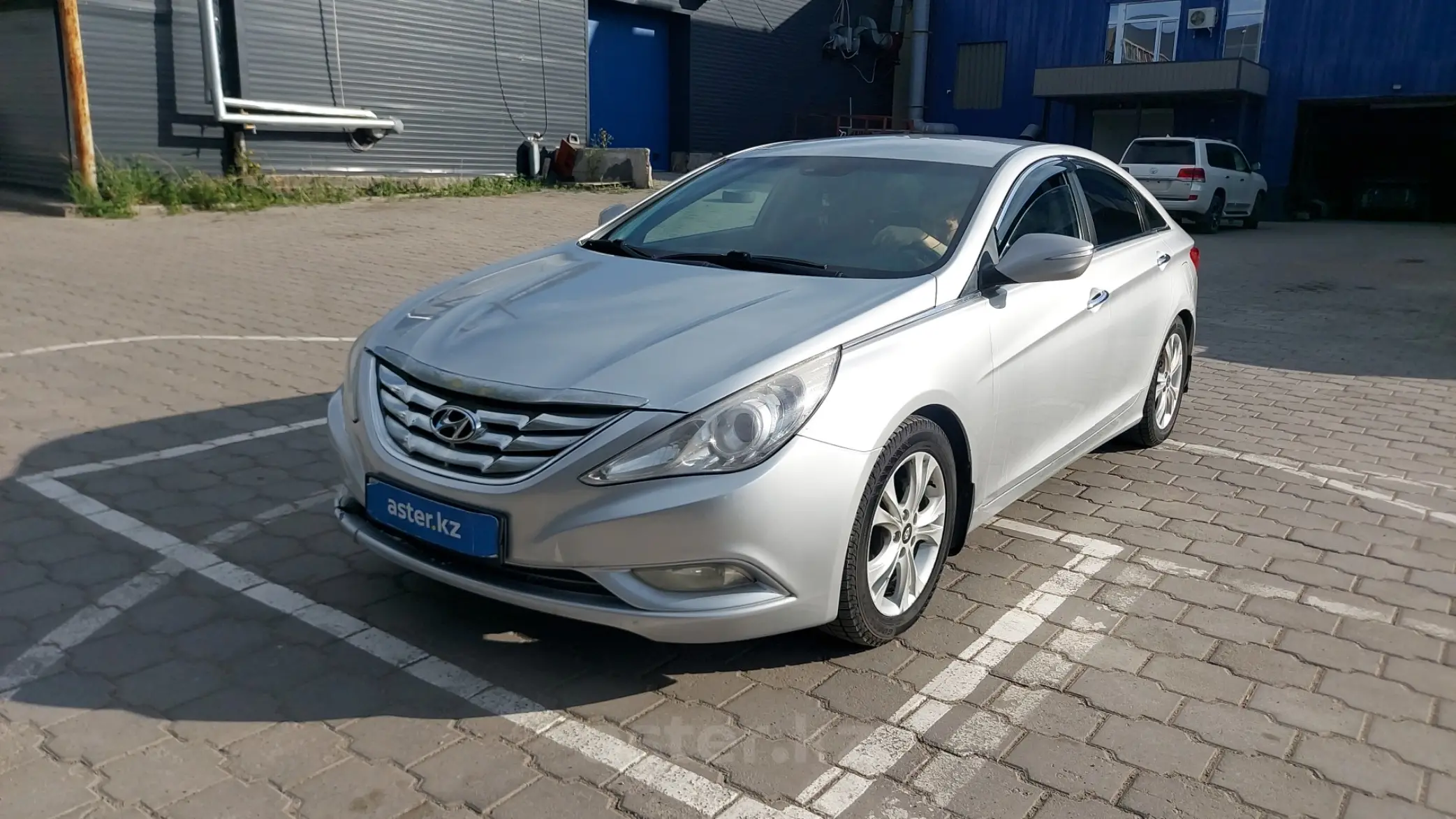 Hyundai Sonata 2011