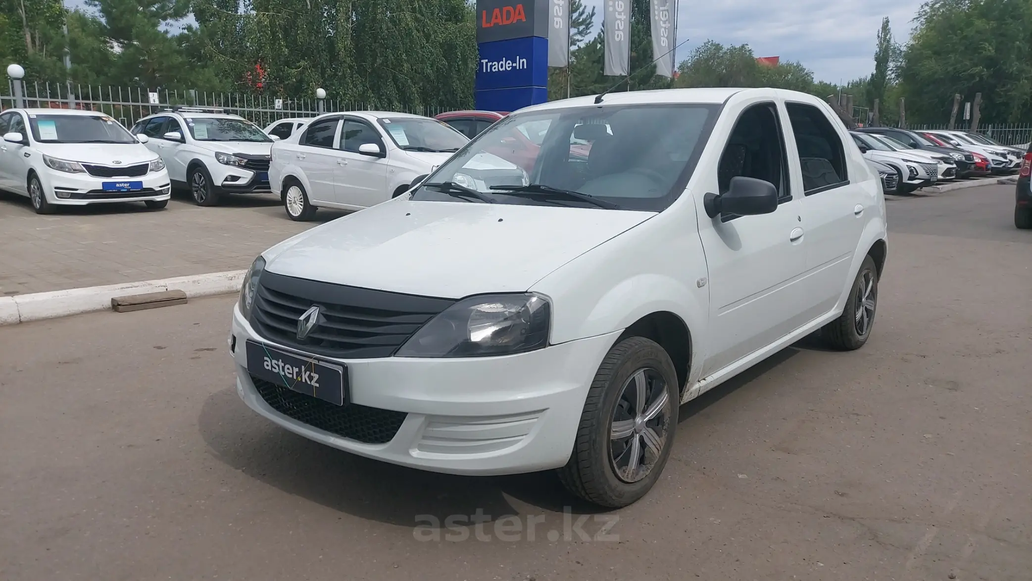 Renault Logan 2014