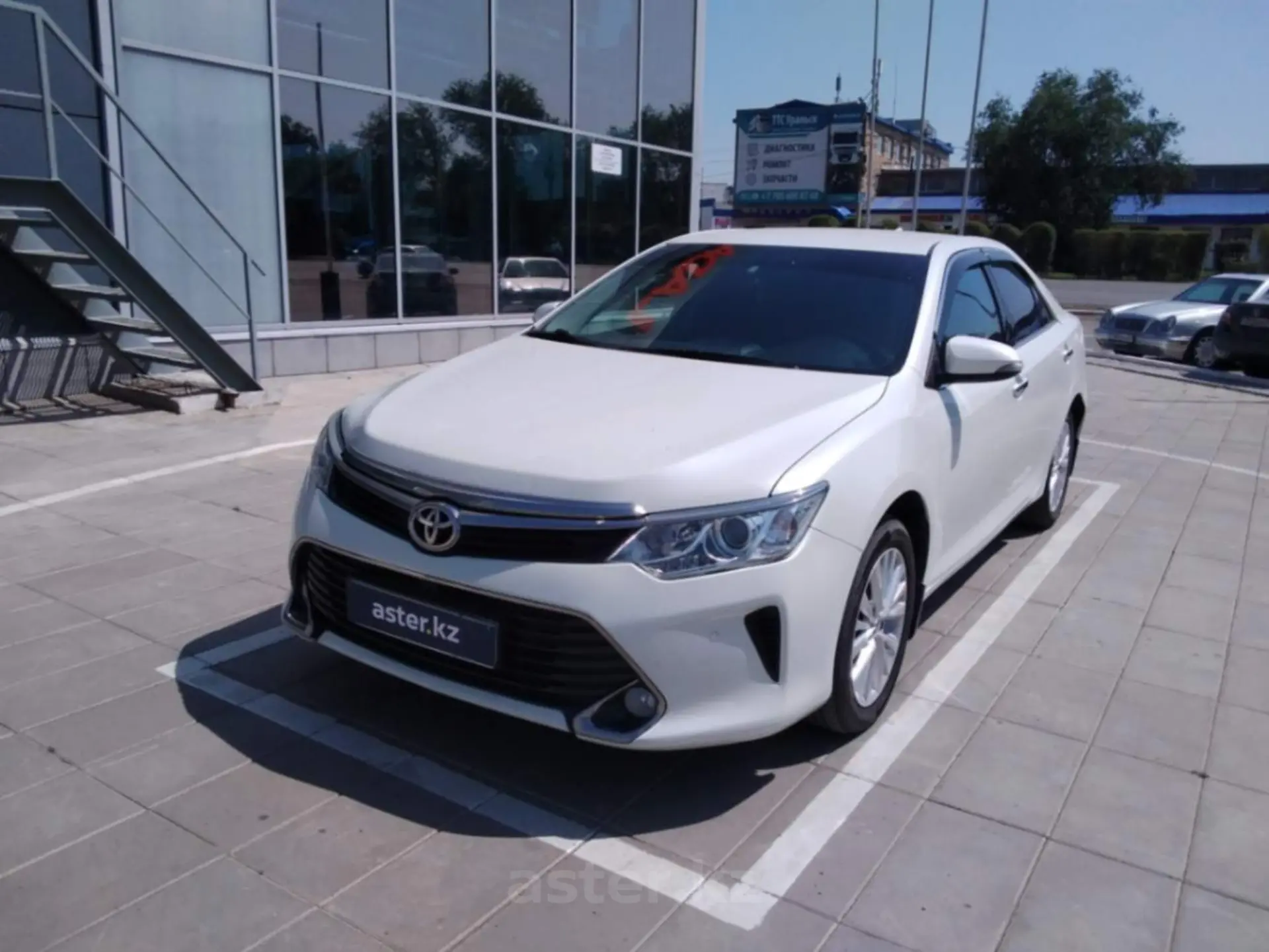 Toyota Camry 2016