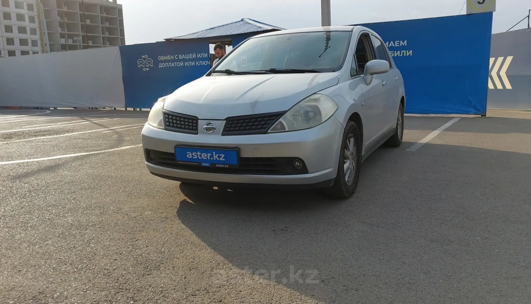 Nissan Tiida 2007