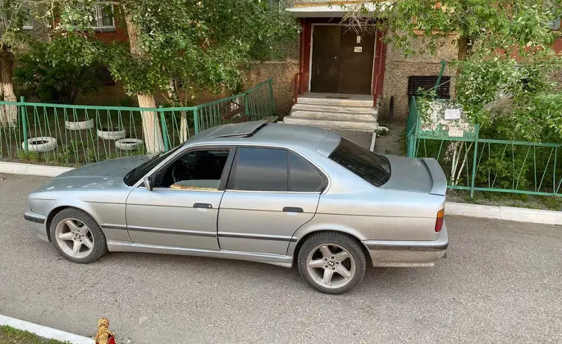 BMW 5 серии 1990 года за 2 200 000 тг. в Карагандинская область фото 3