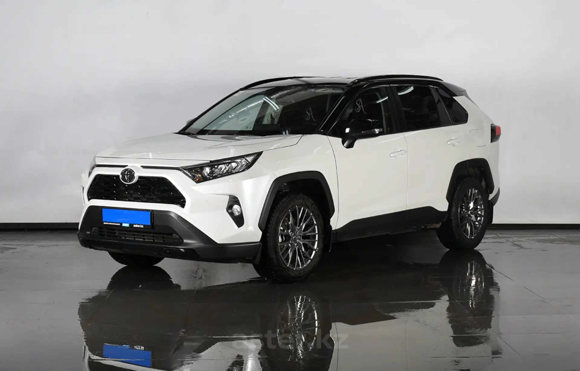 Toyota RAV4 2021