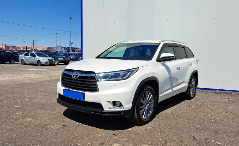 Toyota Highlander 2014 года за 16 650 000 тг. в Астана