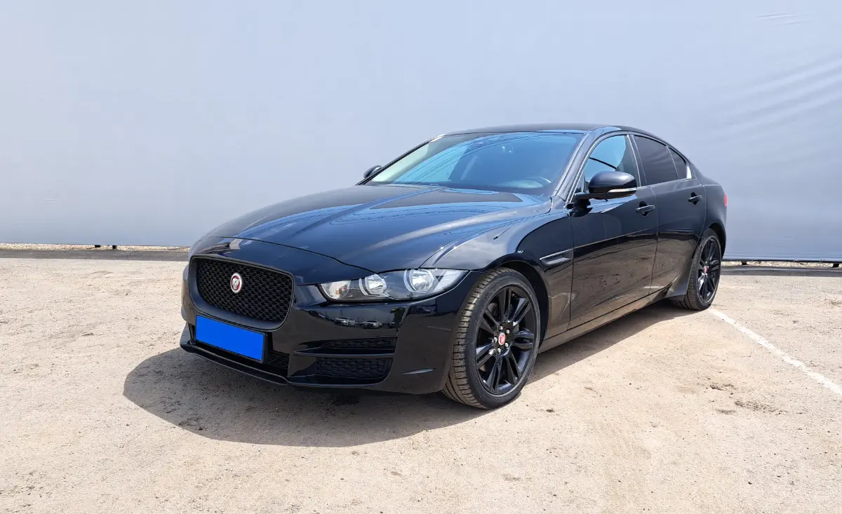2016 Jaguar XE
