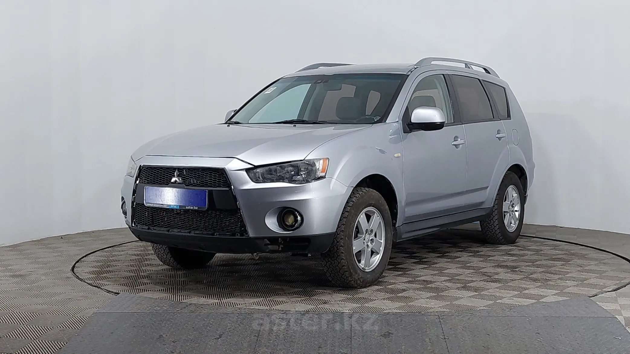 Mitsubishi Outlander 2010