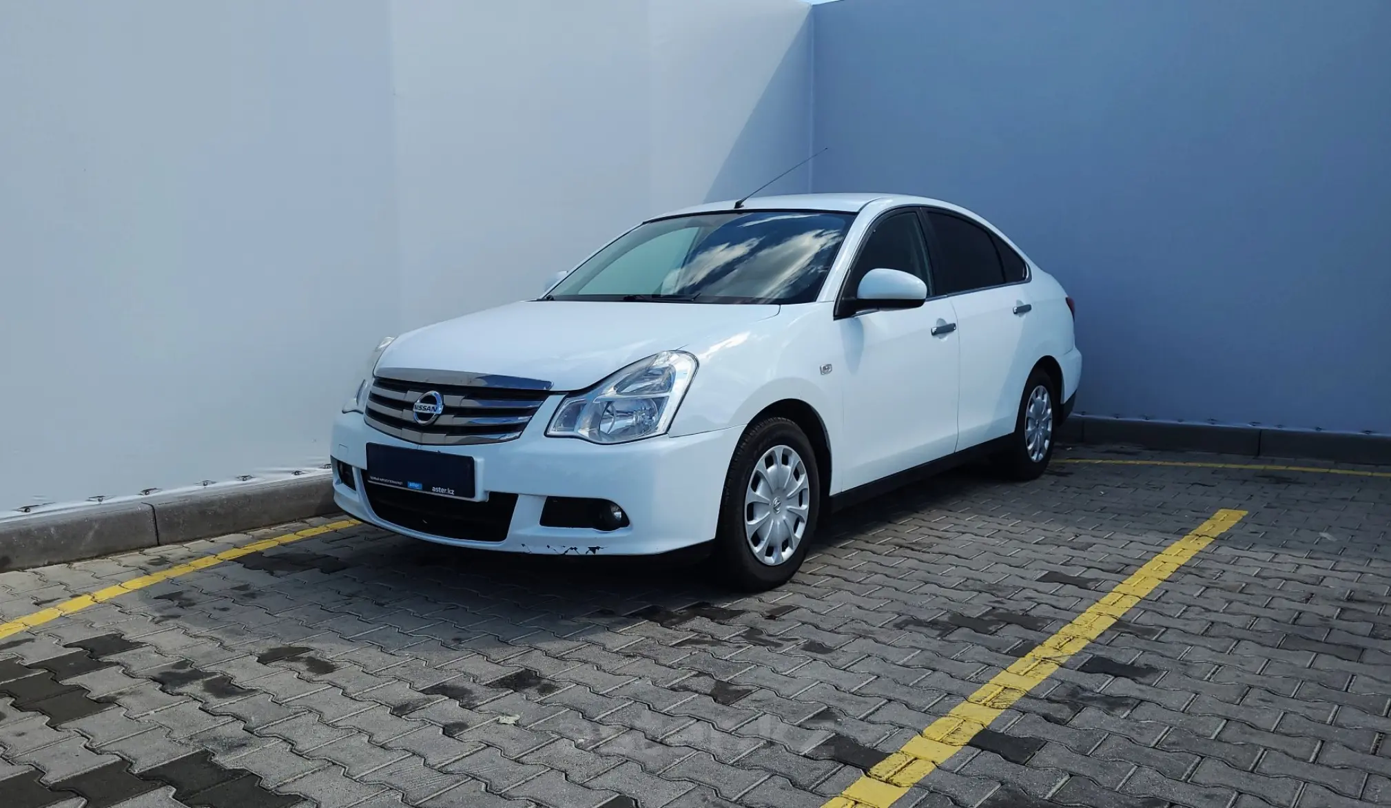 Nissan Almera 2014