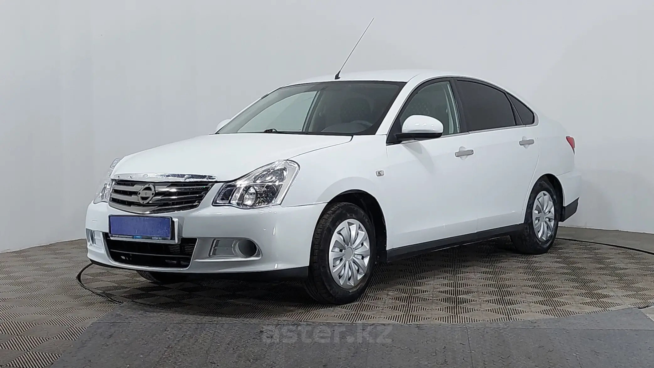 Nissan Almera 2014