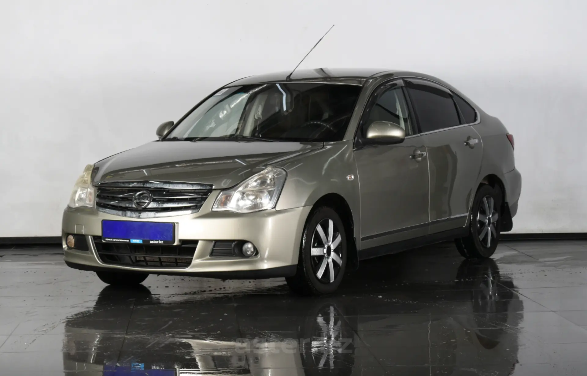 Nissan Almera 2014