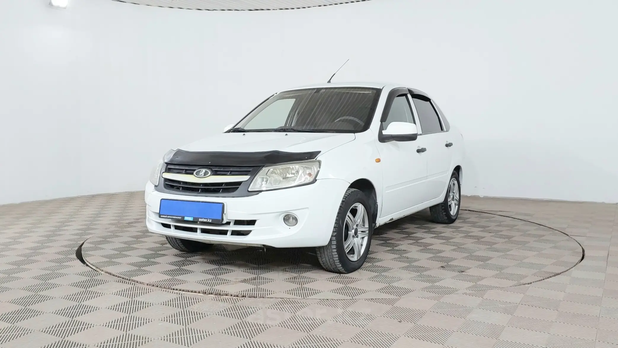 LADA (ВАЗ) Granta 2013