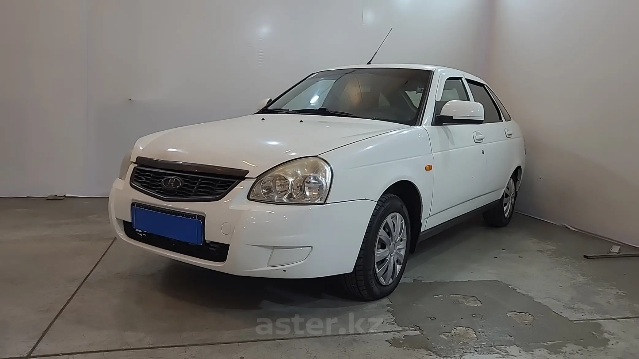 LADA (ВАЗ) Priora 2013