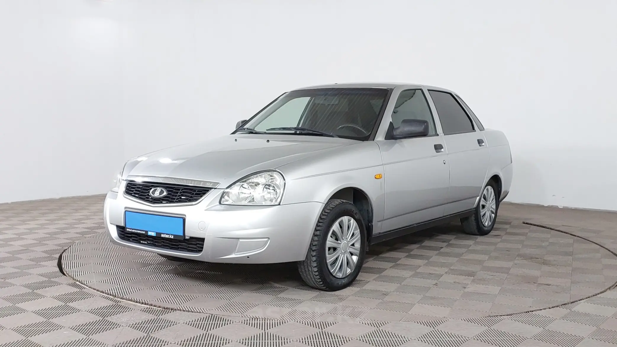 LADA (ВАЗ) Priora 2012