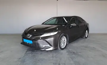 Toyota Camry 2018 года за 12 700 000 тг. в Шымкент