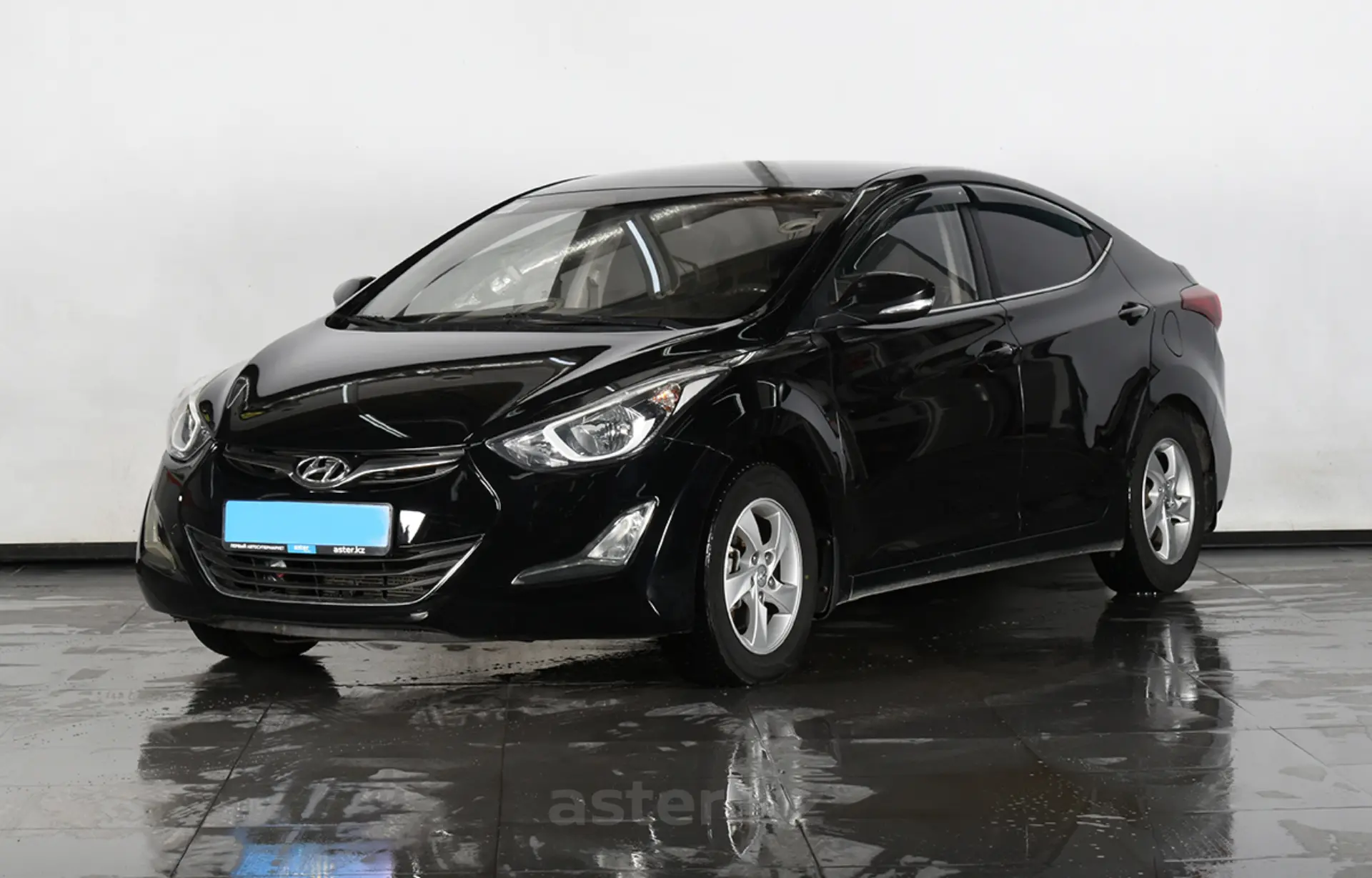 Hyundai Elantra 2013