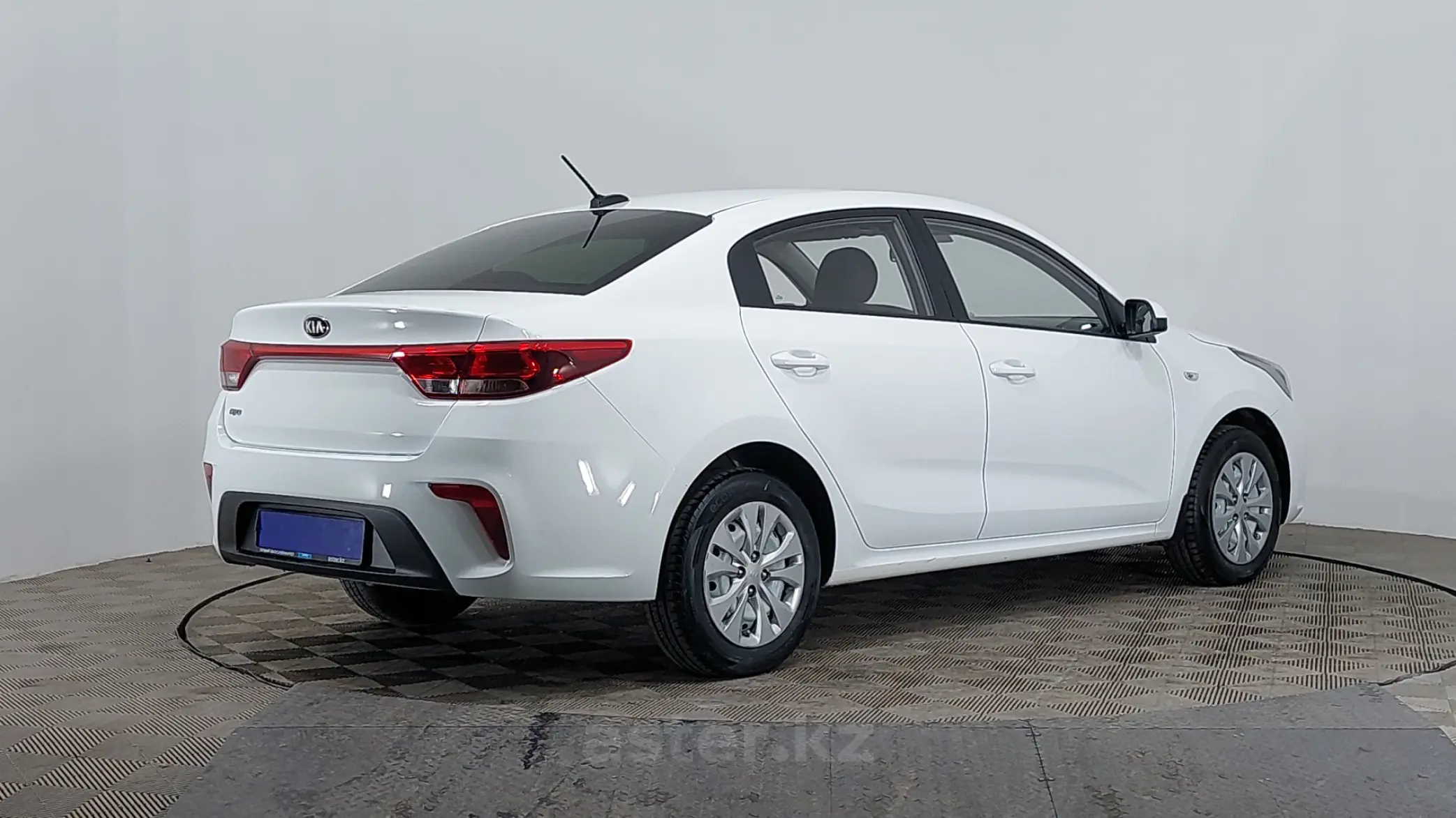 Купить Kia Rio 2019 года в Астане, цена 8200000 тенге. Продажа Kia Rio в  Астане - Aster.kz. №263551