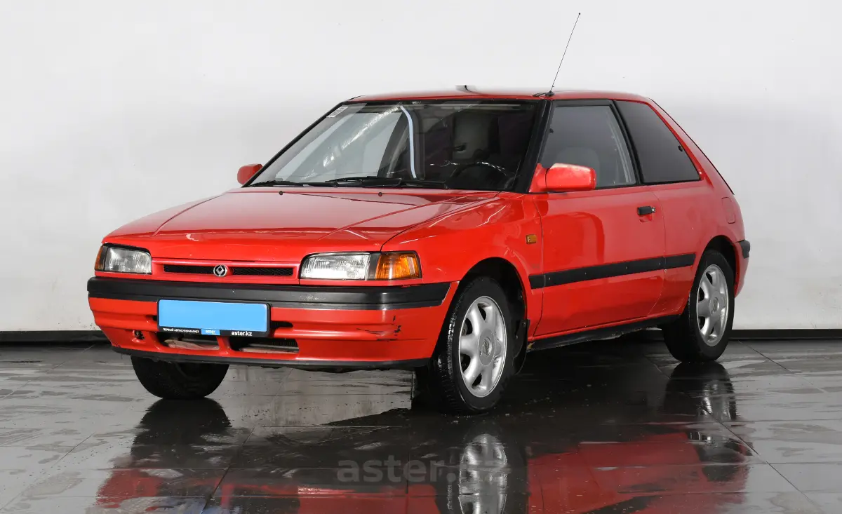 1992 Mazda 323