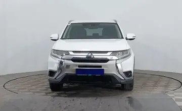 Mitsubishi Outlander 2019 года за 10 490 000 тг. в Астана фото 2