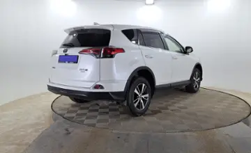 Toyota RAV4 2015 года за 12 250 000 тг. в Актобе