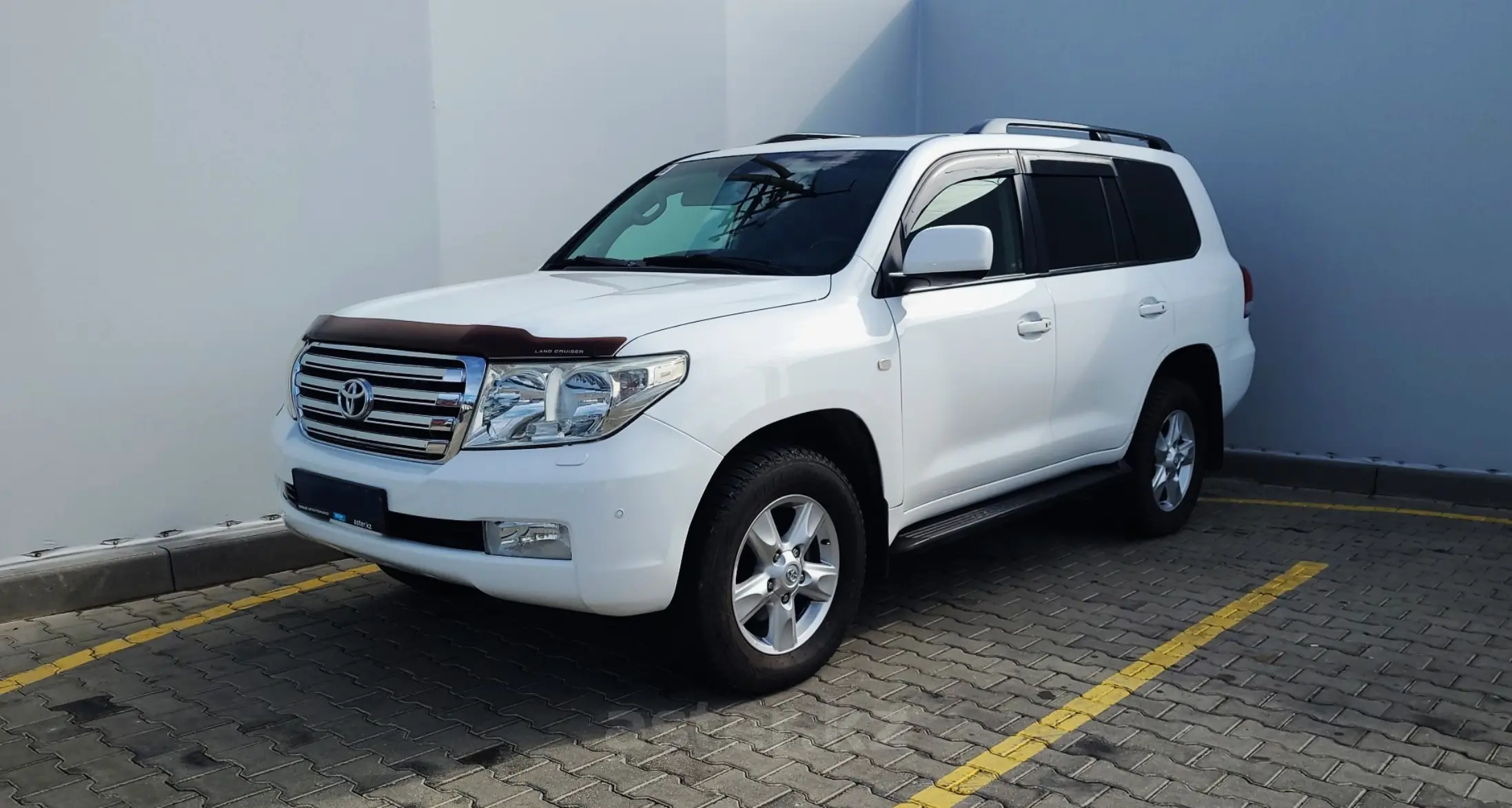 Toyota Land Cruiser 2010