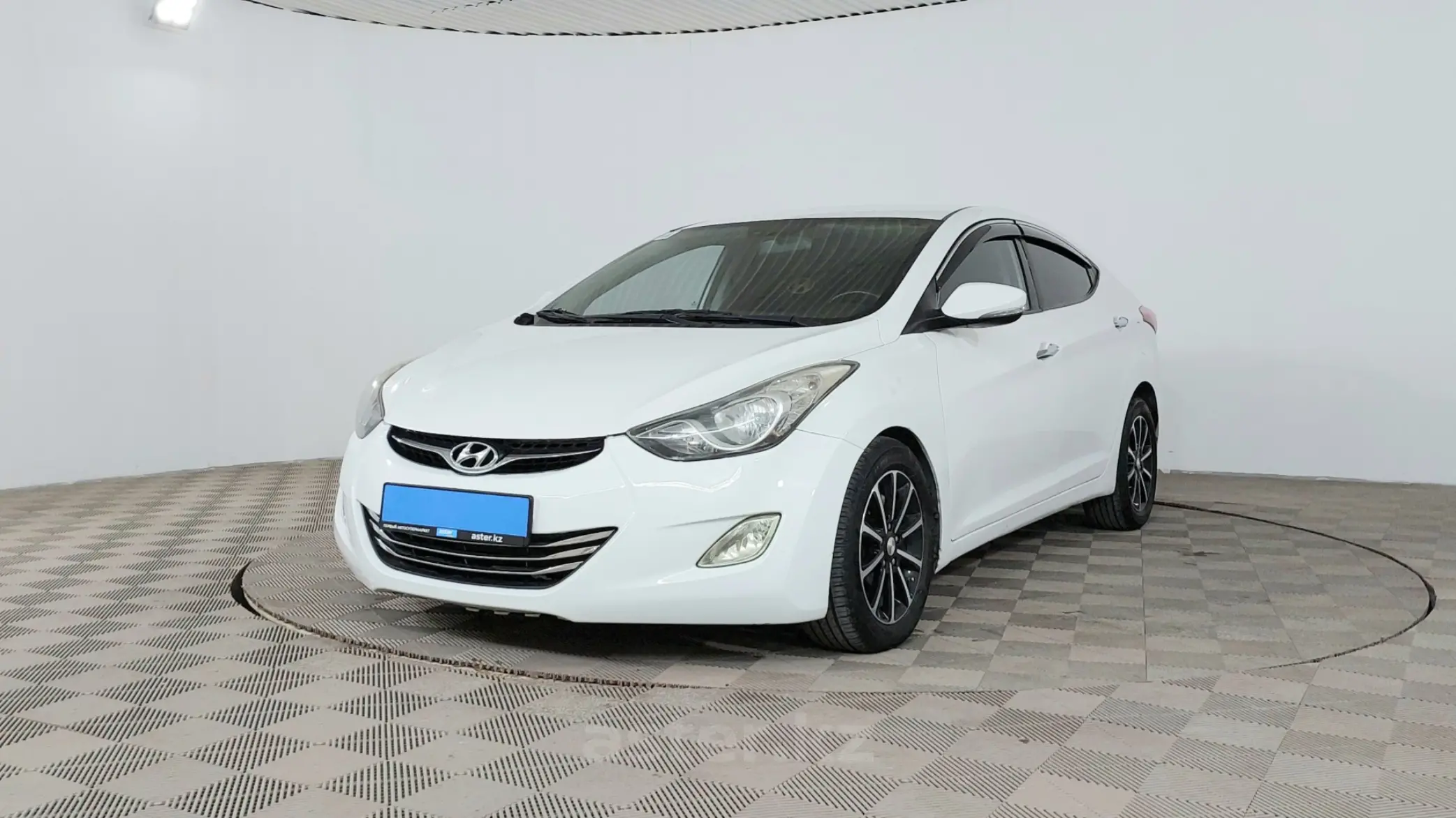 Hyundai Avante 2011