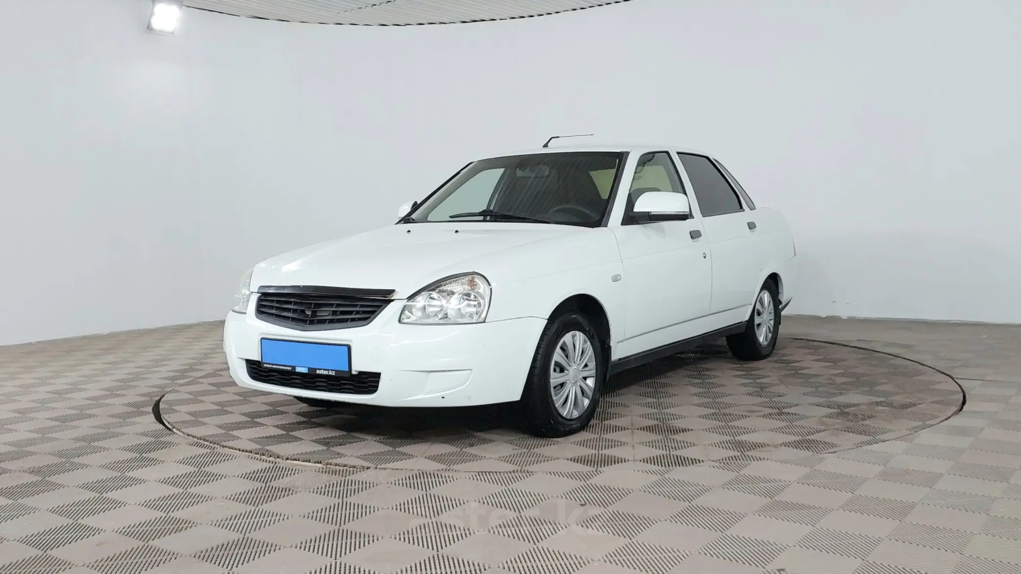 LADA (ВАЗ) Priora 2013