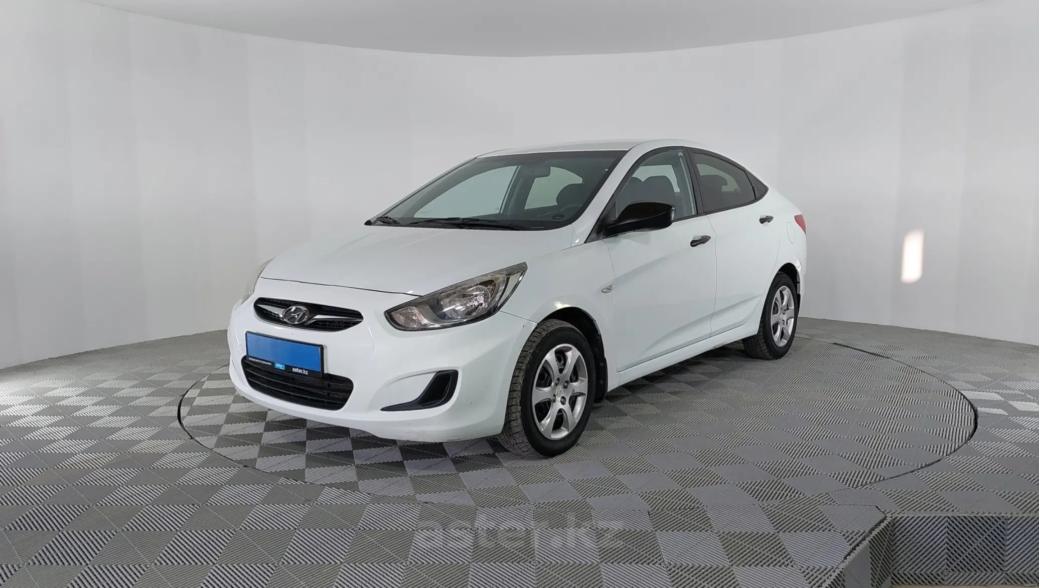 Hyundai Accent 2012