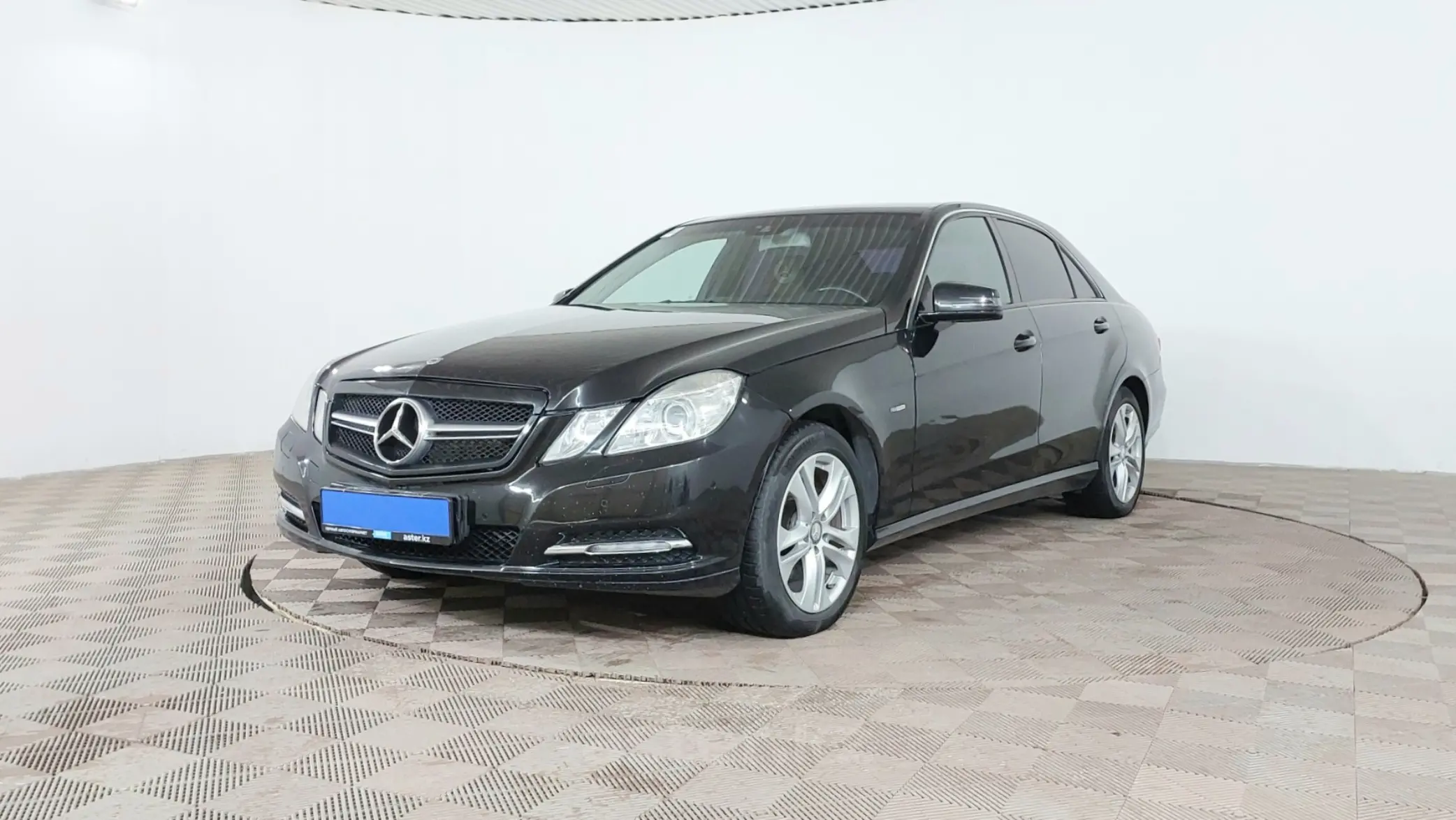 Mercedes-Benz E-Класс 2010