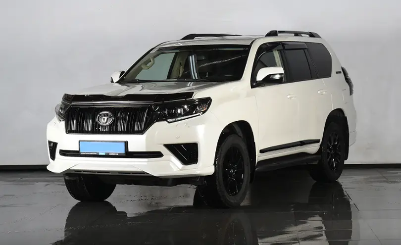 Toyota Land Cruiser Prado 2022 года за 31 100 000 тг. в Астана
