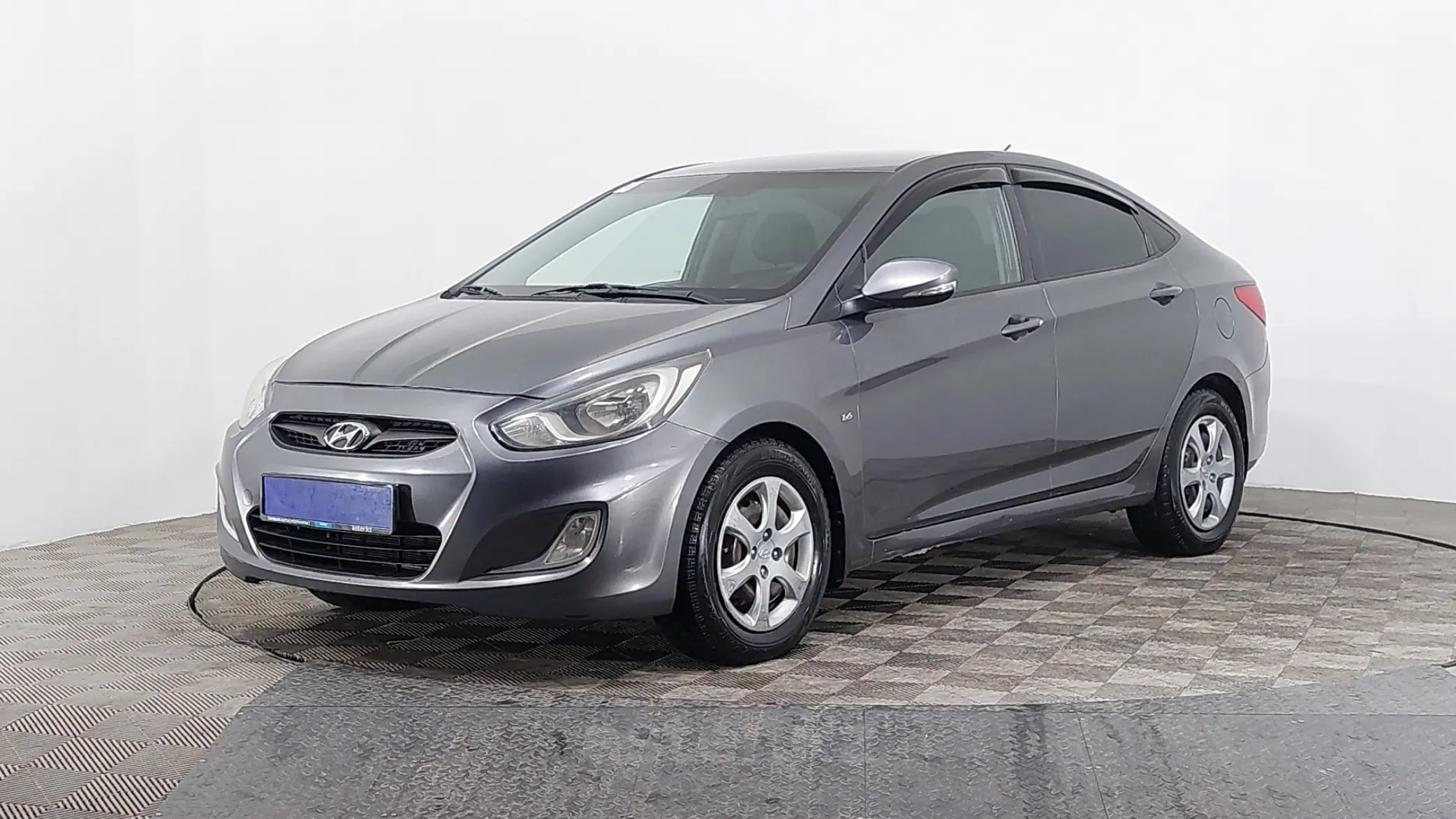 Hyundai Accent 2013