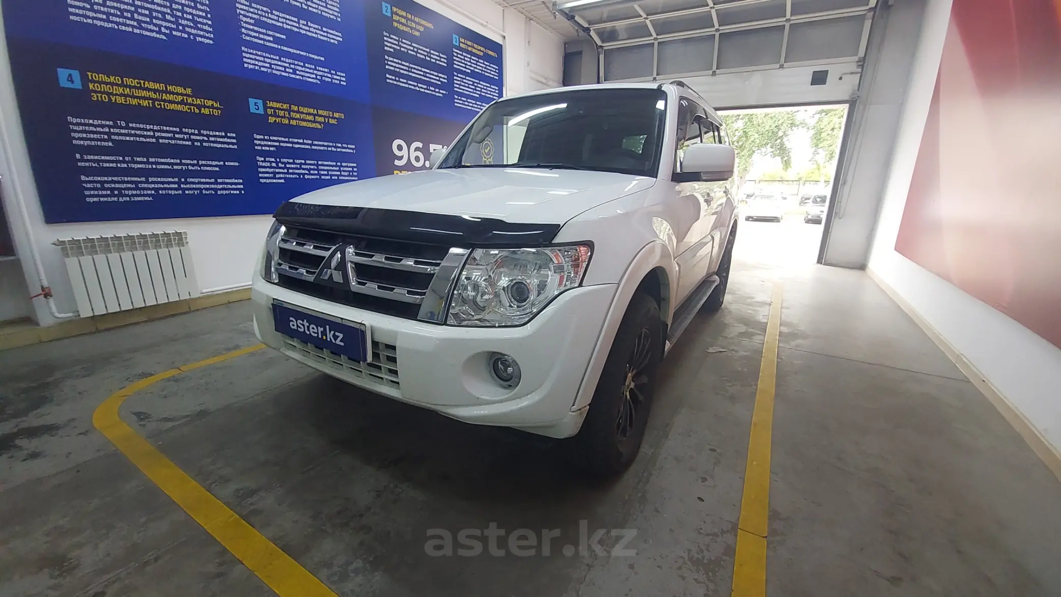 Mitsubishi Pajero 2013