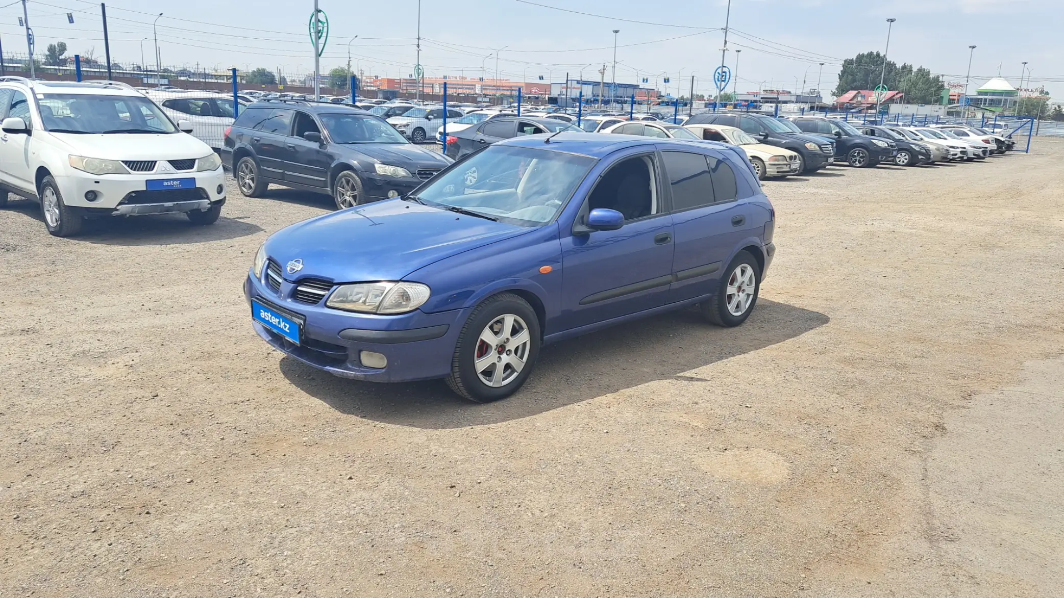 Nissan Almera 2001