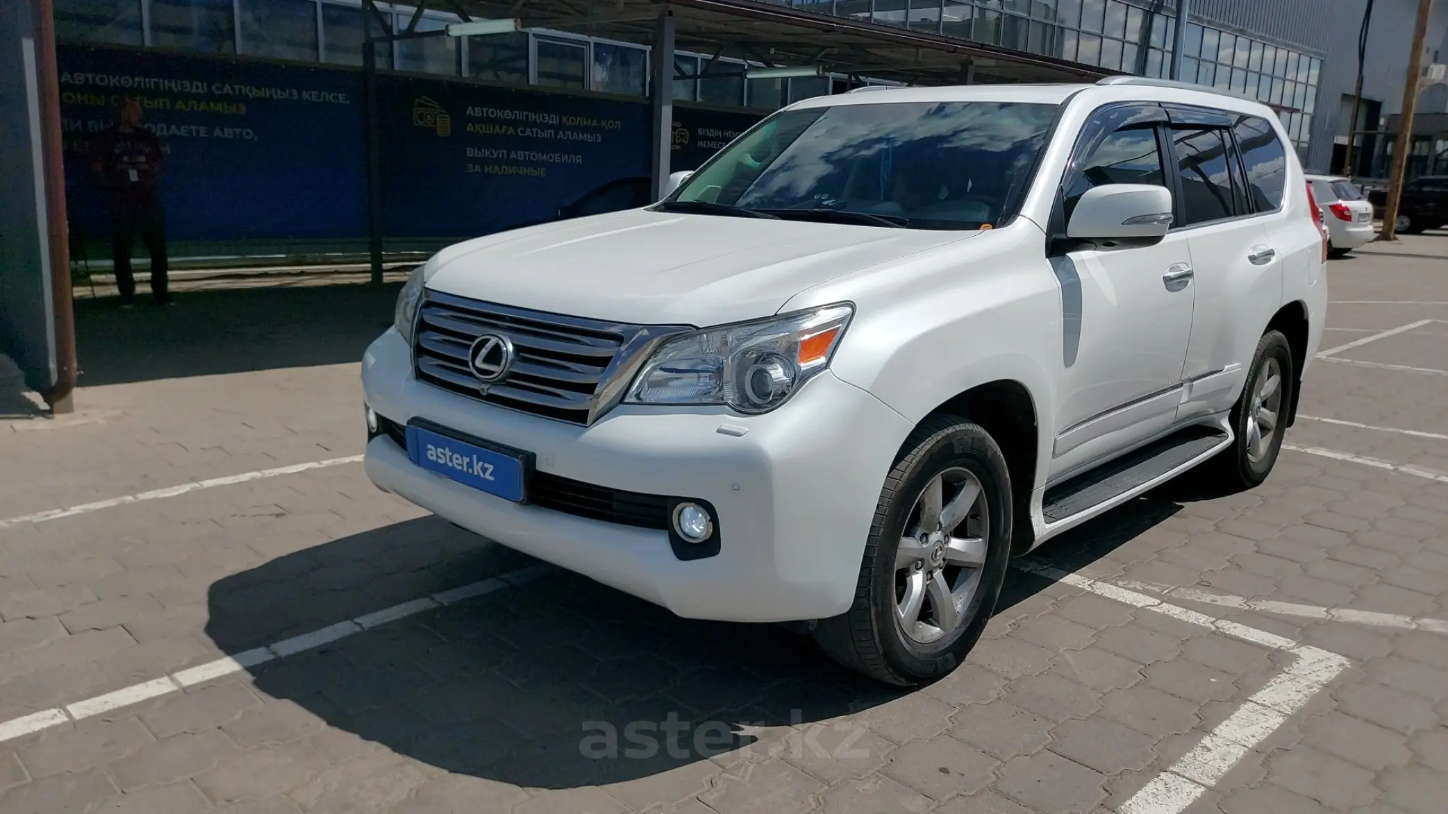 Lexus GX 2011