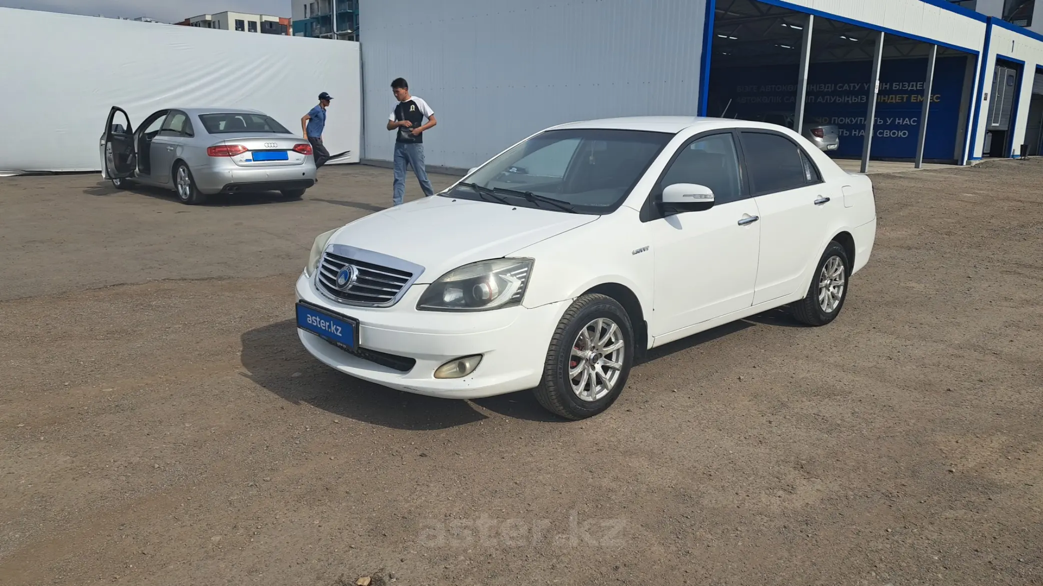 Geely SC7 2013