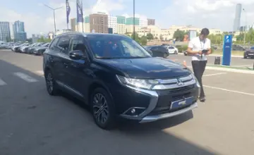 Mitsubishi Outlander 2015 года за 9 600 000 тг. в Астана фото 2