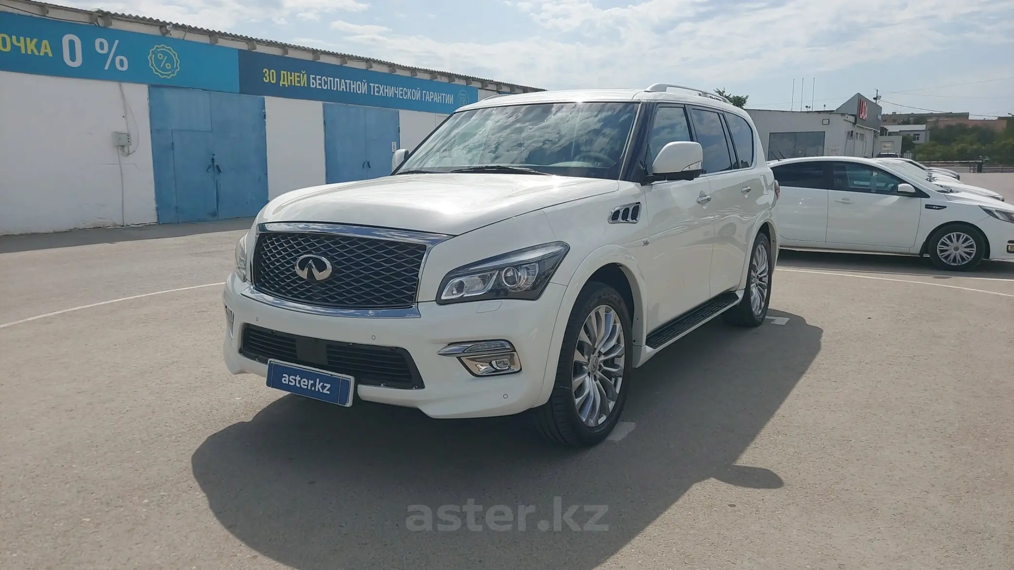 Infiniti QX80 2014