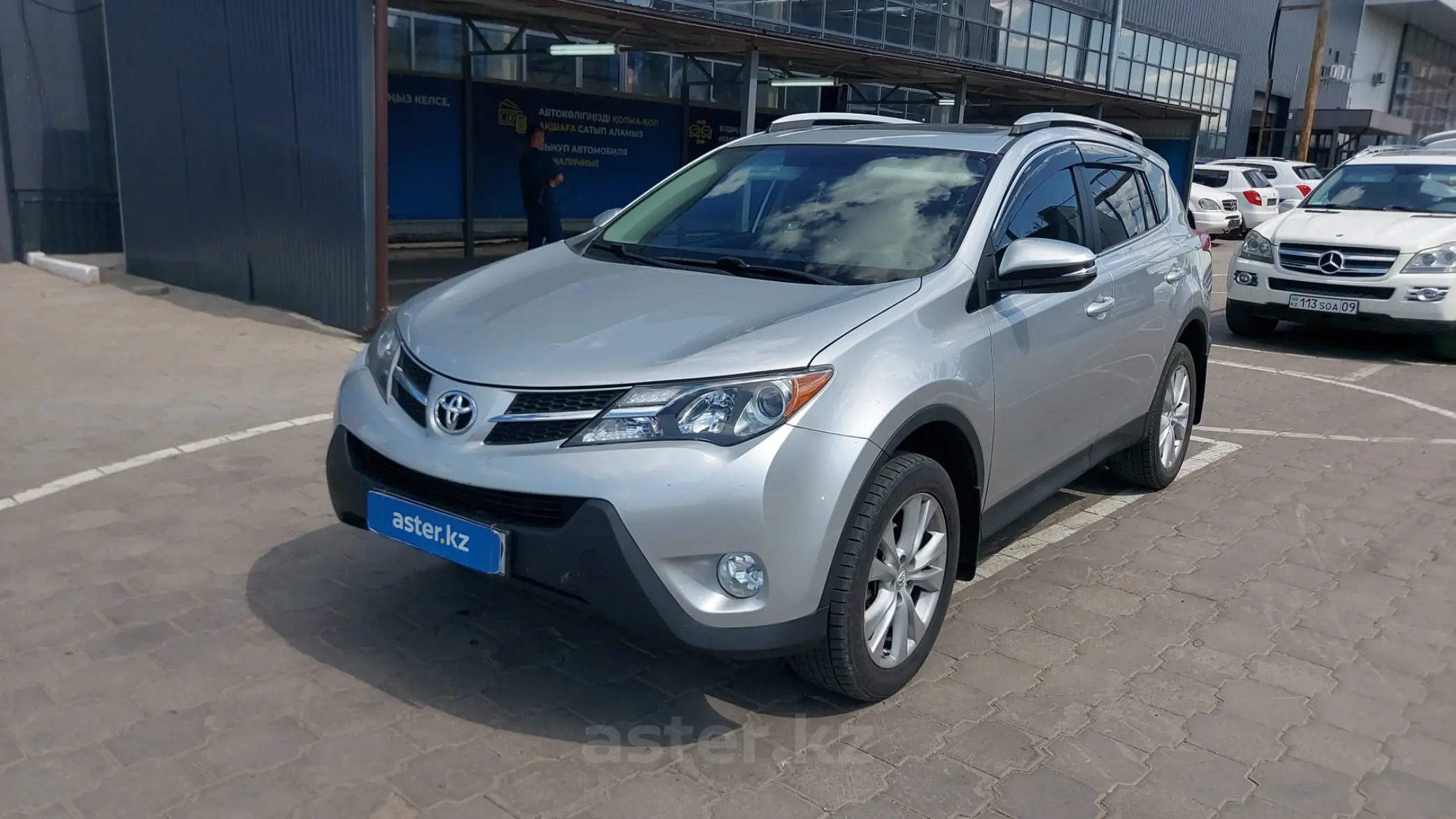 Toyota RAV4 2014