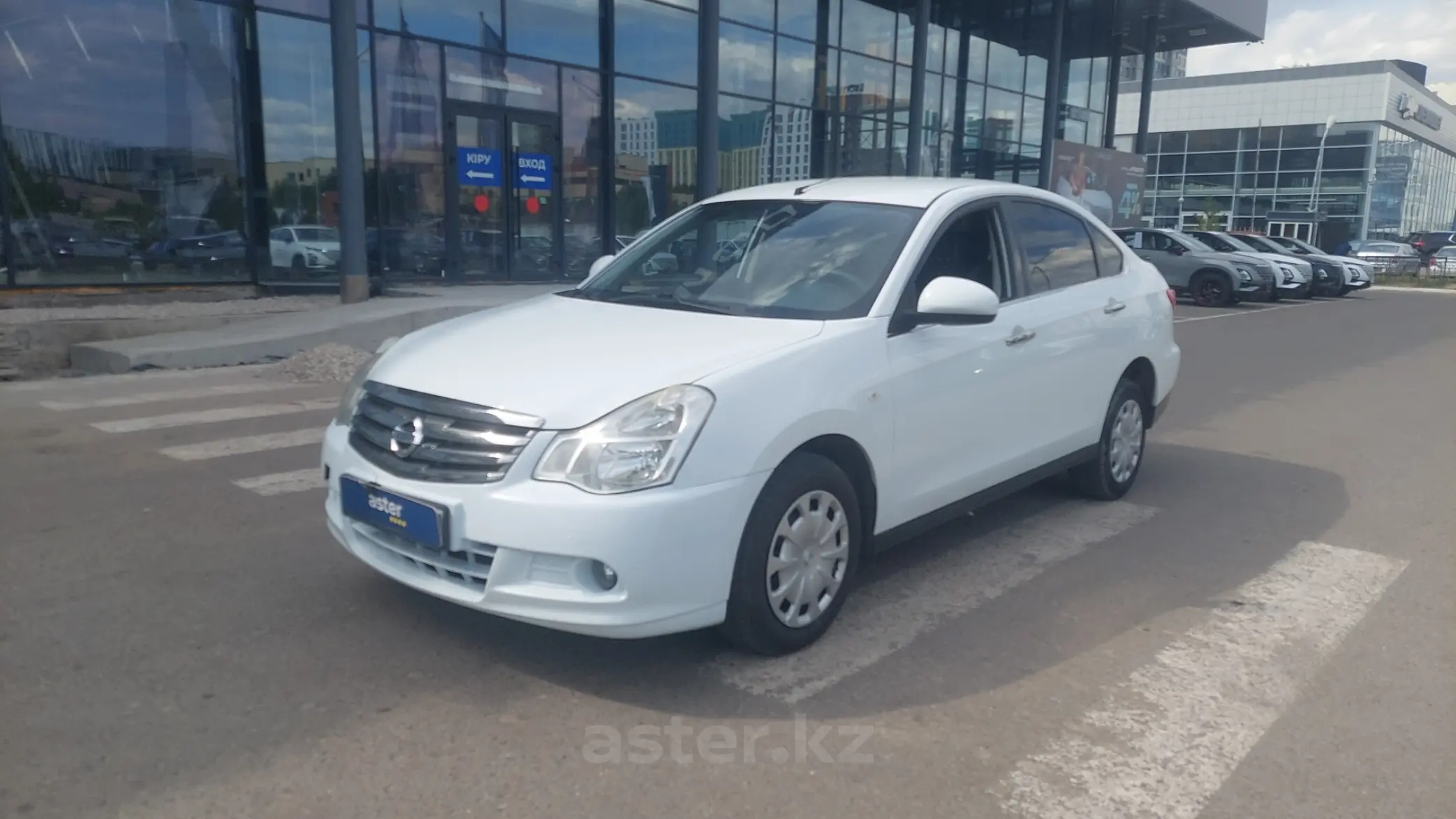 Nissan Almera 2015