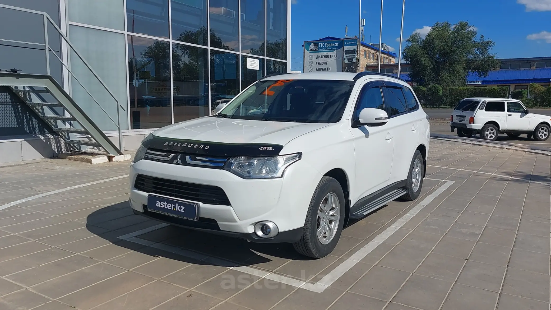 Mitsubishi Outlander 2012