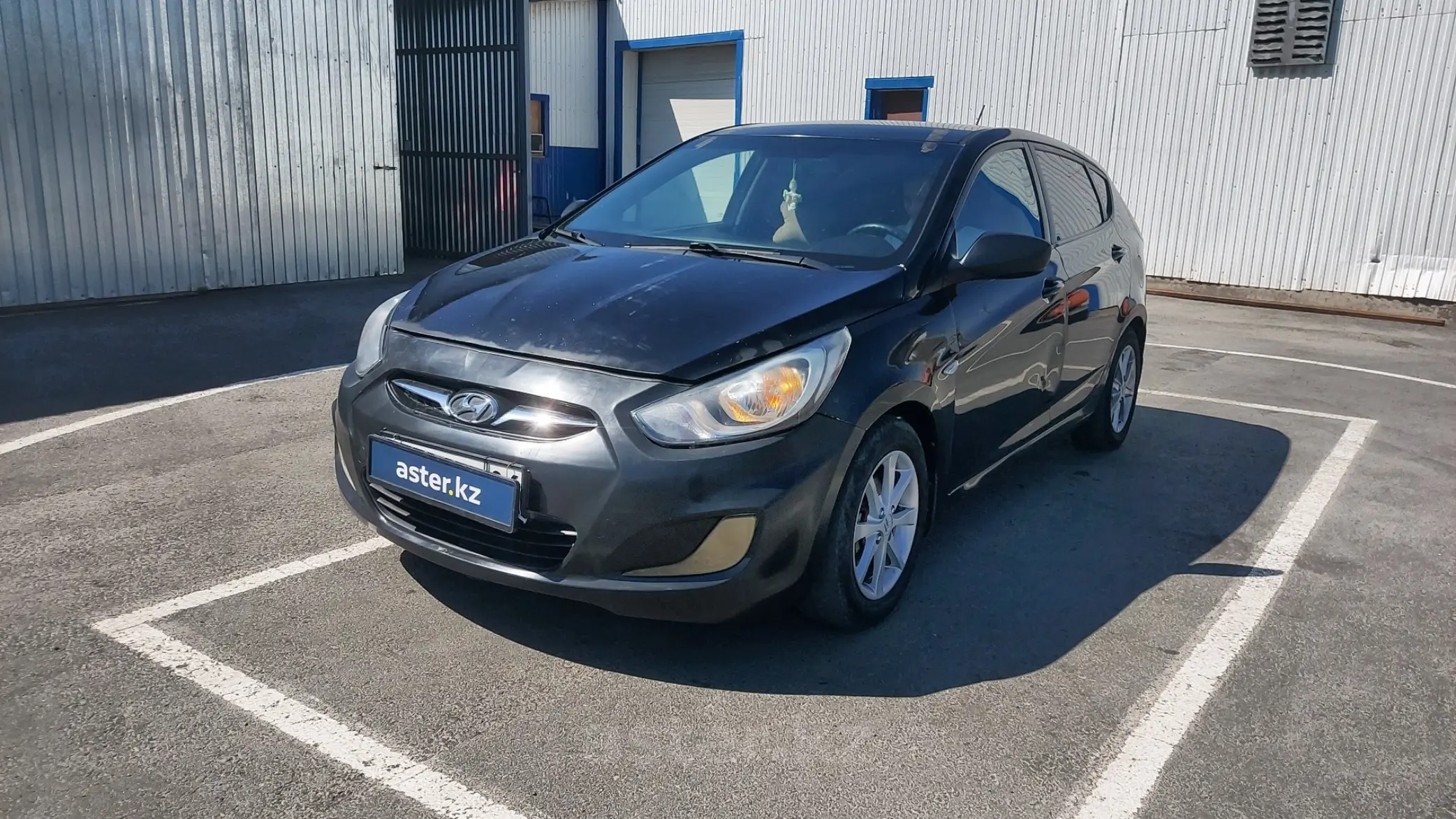 Hyundai Accent 2013