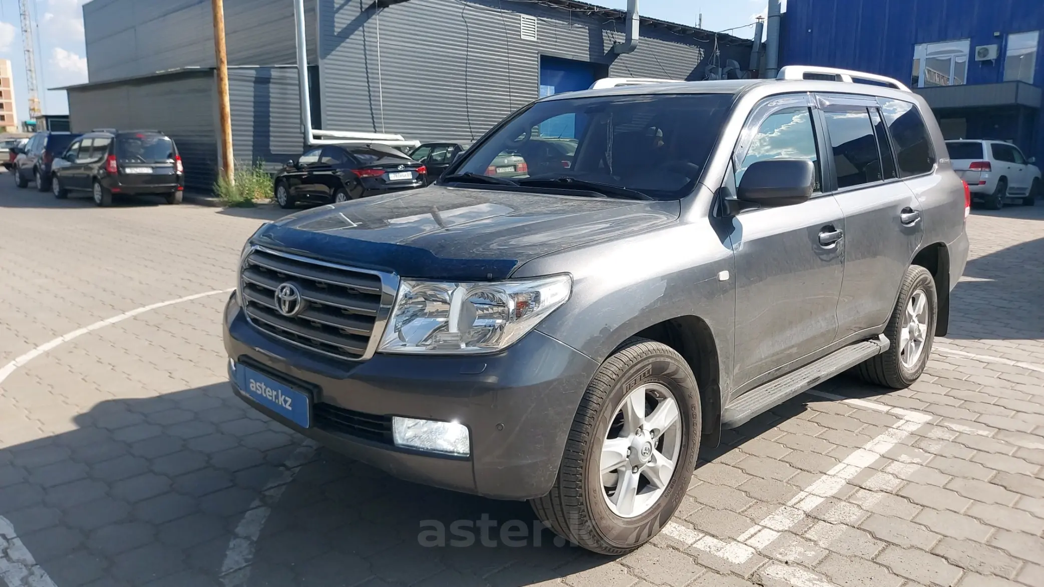 Toyota Land Cruiser 2011