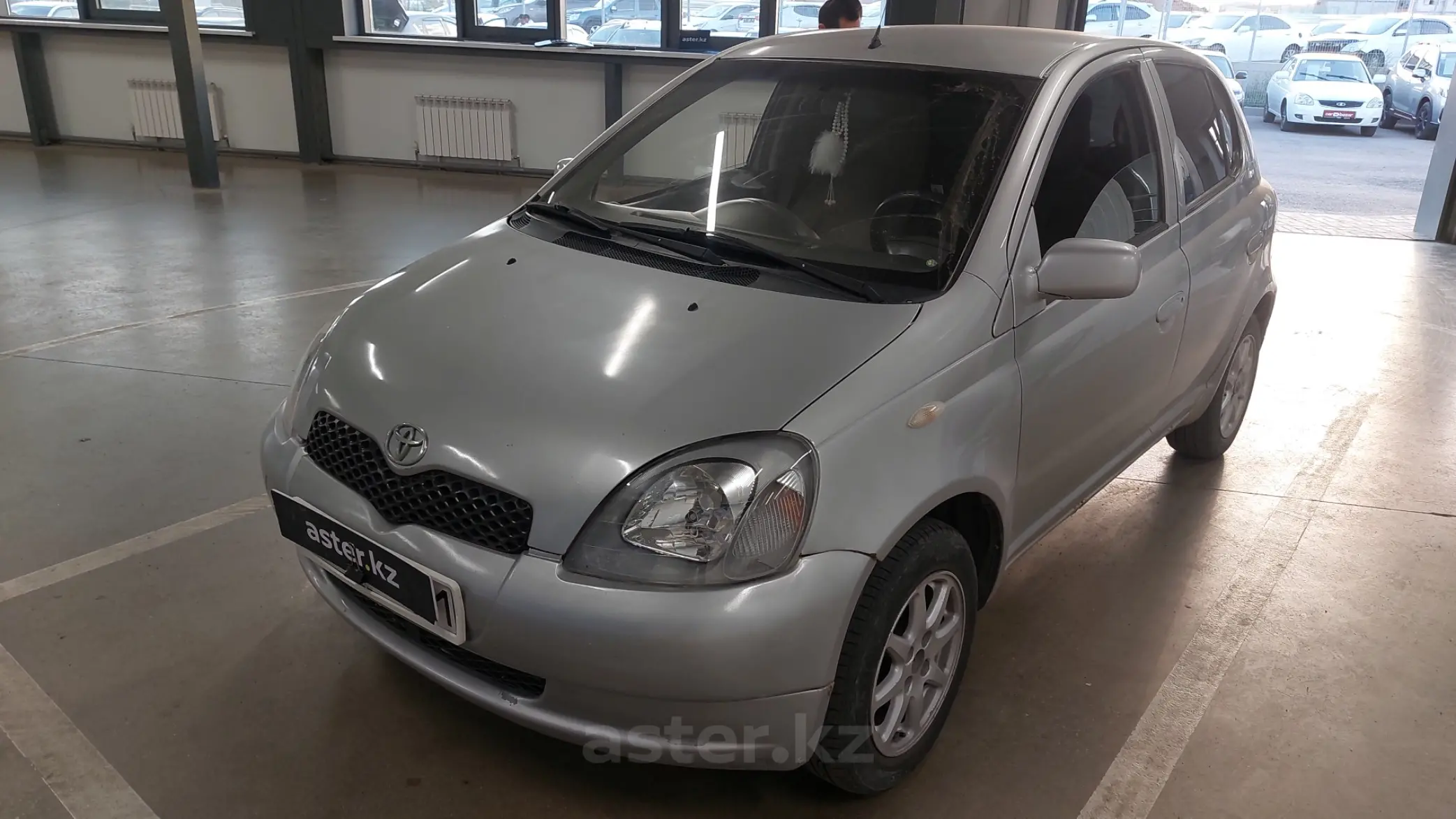 Toyota Yaris 2001