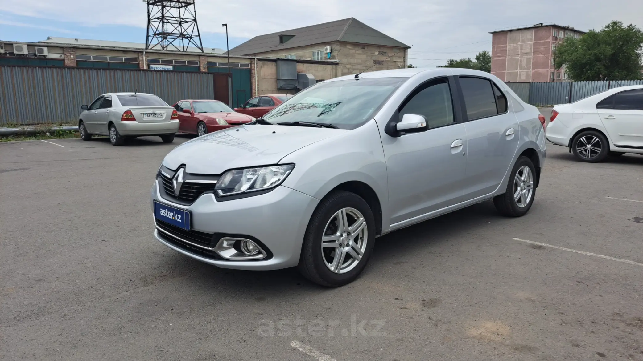 Renault Logan 2014