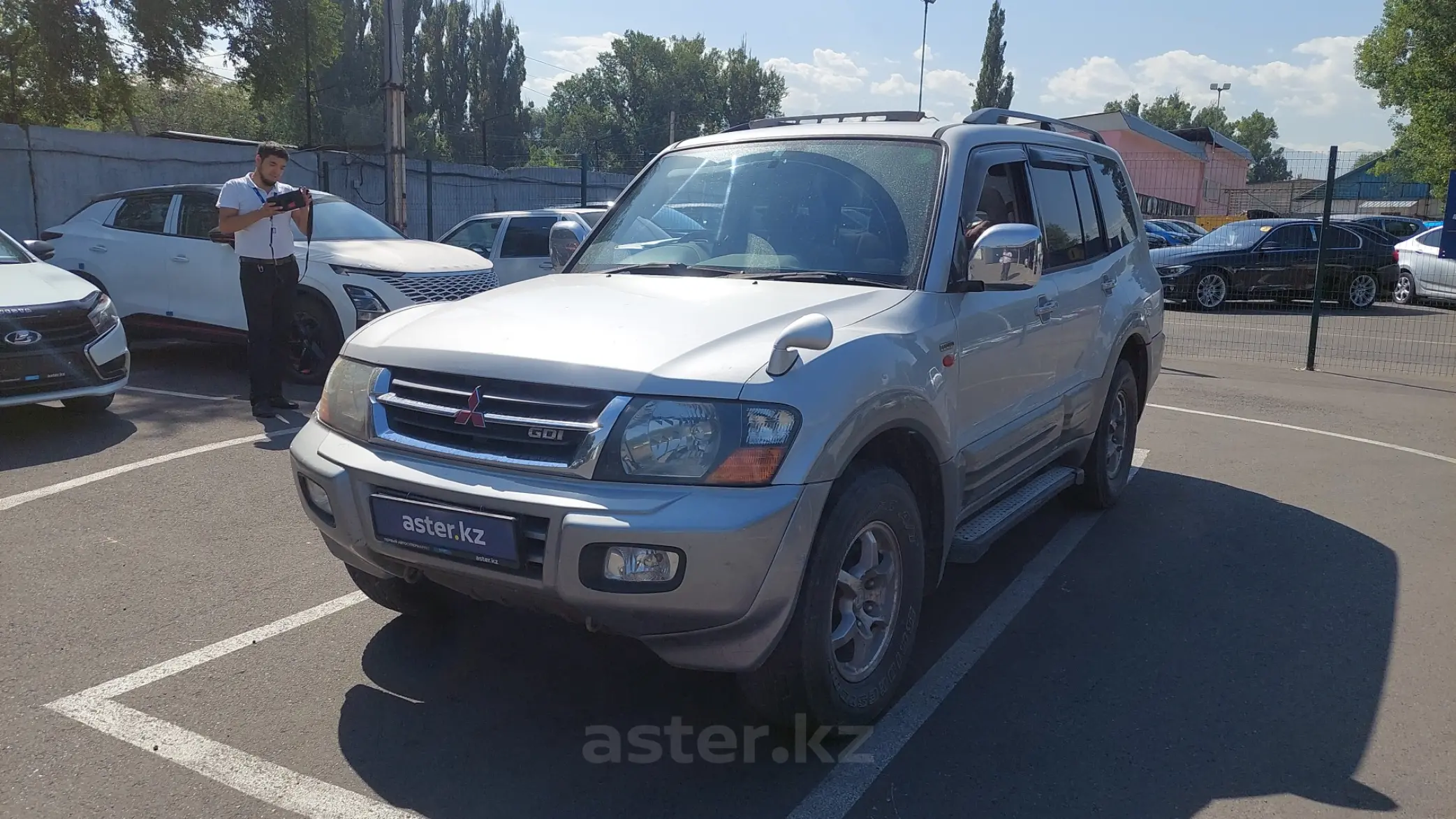 Mitsubishi Pajero 2001