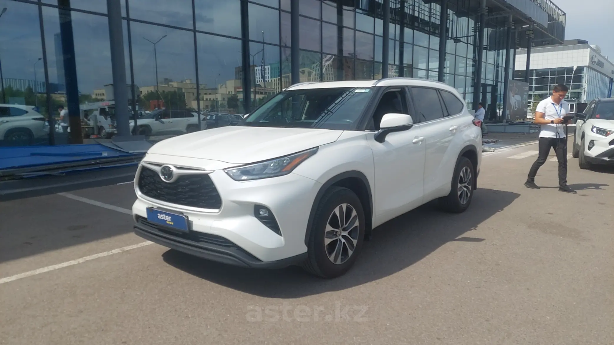 Toyota Highlander 2021