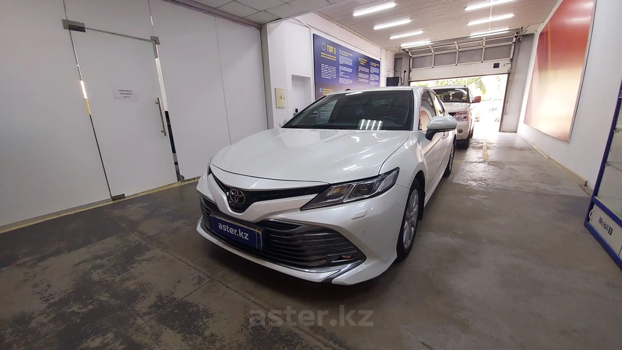 Toyota Camry 2018