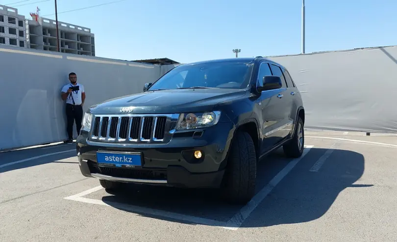 Jeep Grand Cherokee 2012 года за 14 000 000 тг. в Алматы
