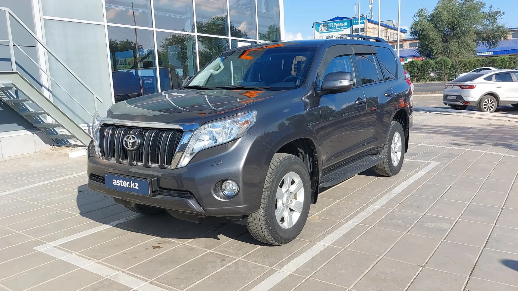 Toyota Land Cruiser Prado 2014